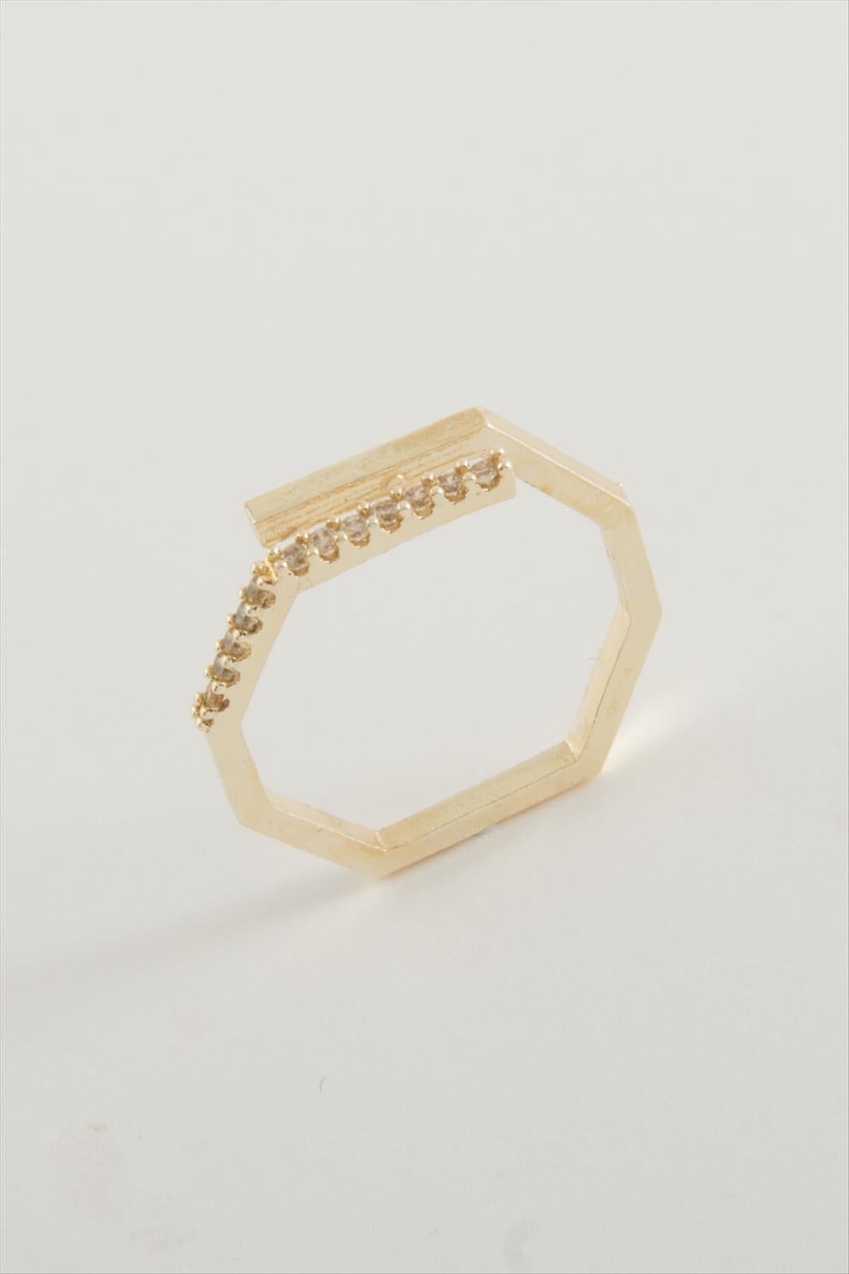 Köşeli Taşlı Yüzük