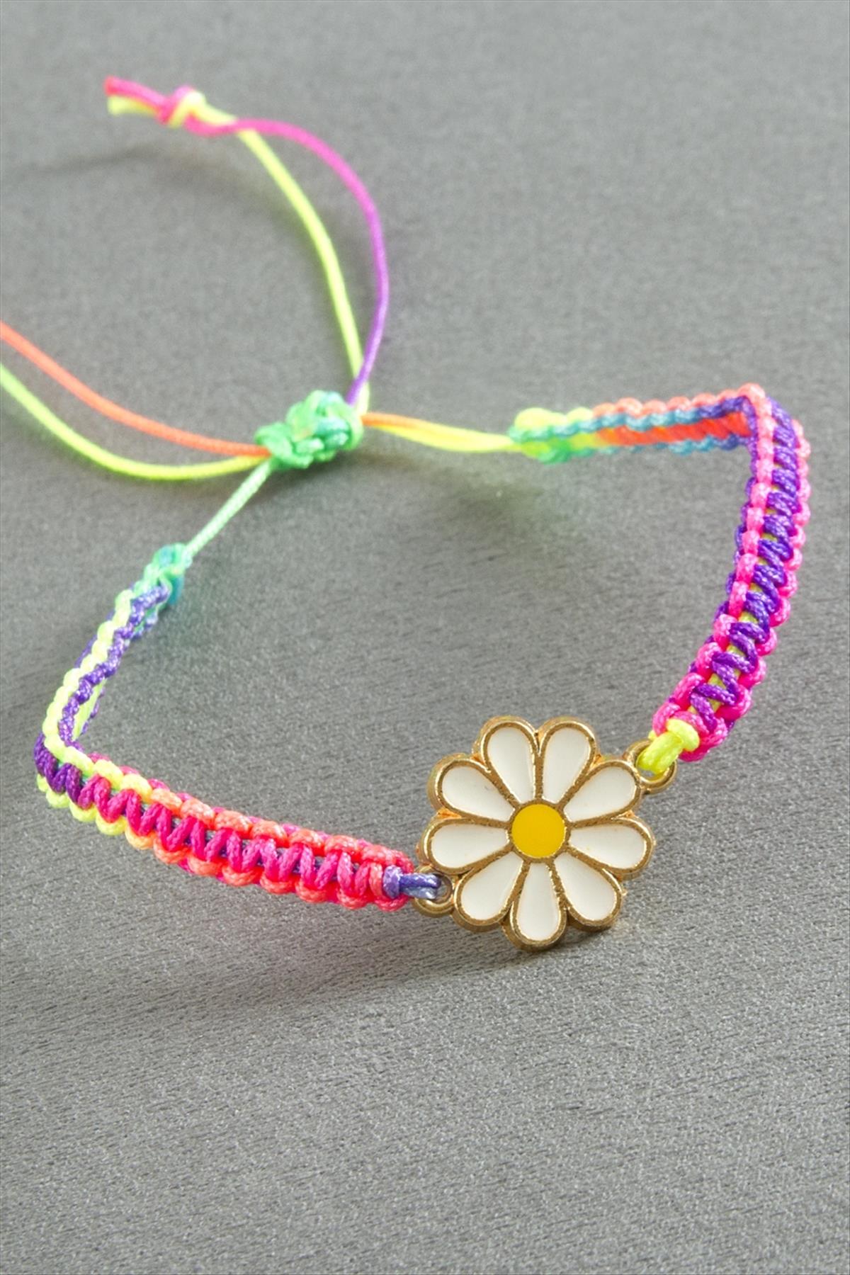 Papatya Makrome İp Bileklik