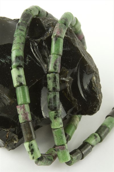 6*8 mm Boru Anyolit Taşı