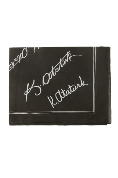 Atatürk İmzalı Desenli Bandana 50*50