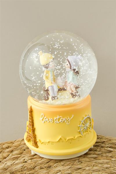 Bankta Sevgili Çift Pilli Müzikli Işıklı Kar Küresi (Orta Boy)