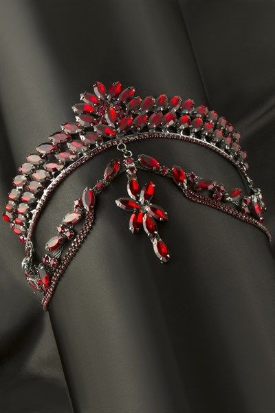 Çiçek Lüks Taşlı Gelin Tacı