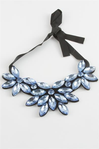 Çiçek Taşlı Yaka Kolye