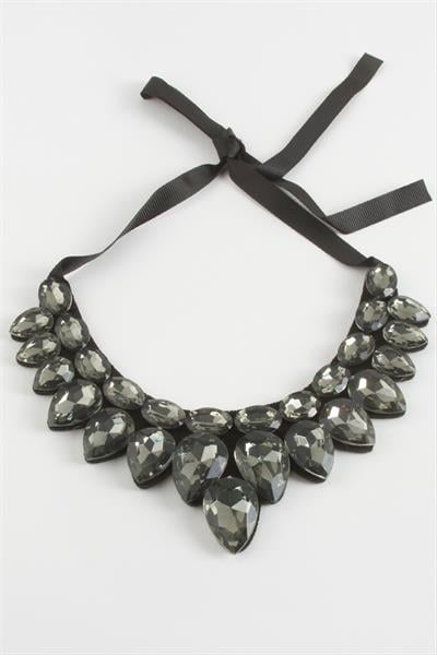 Damla Taşlı Yaka Kolye