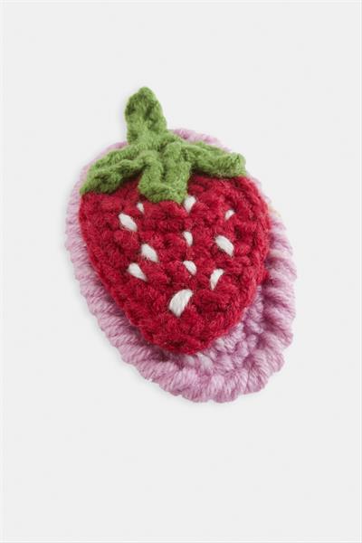 El Yapımı Çilek İşlemeli Örgülü Çıtçıtlı Toka