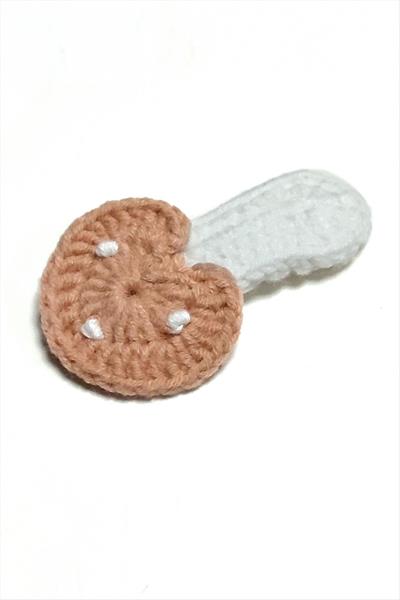 El Yapımı Mantar İşlemeli Örgülü Çıtçıtlı Toka