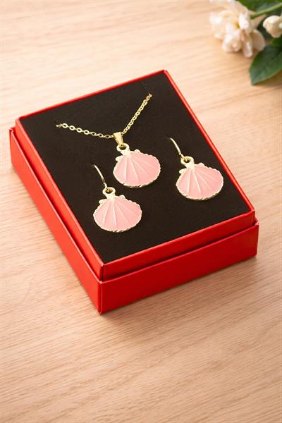 İstiridye Mineli Kutulu Kolye Set