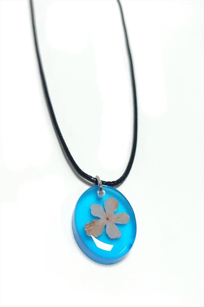 Kartopu Çiçeği Oval Epoksi Kolye