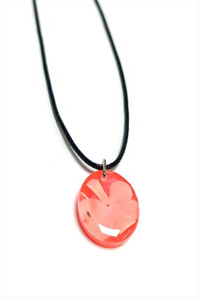 Kartopu Çiçeği Oval Epoksi Kolye