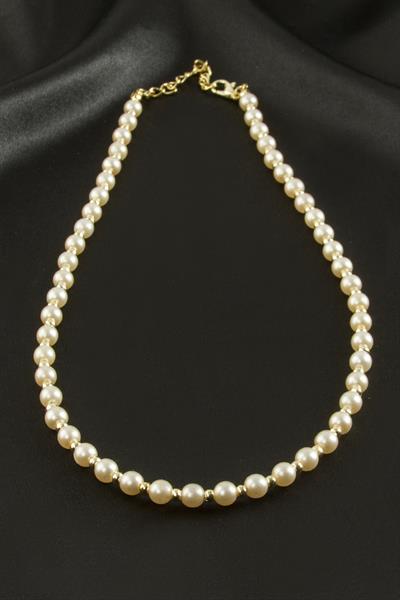 Krem Rengi İnci Kolye