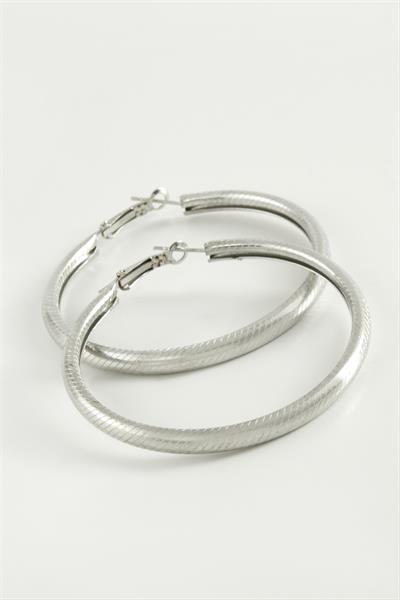 Noktalı Boru Halka Küpe 4,5 cm