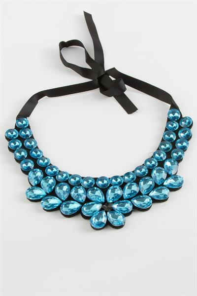 Papatya Taşlı Yaka Kolye