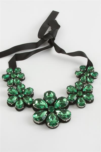 Papatya Taşlı Yaka Kolye