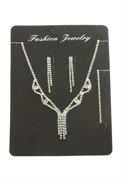 Sallantılı Taşlı Set Kolye