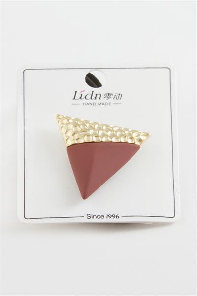 Üçgen Lastikli Toka