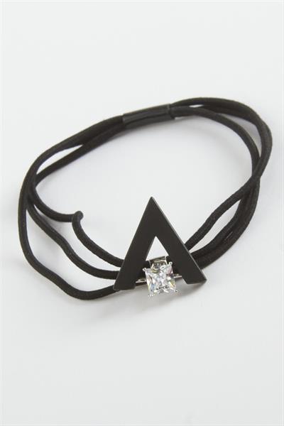 Üçgen Taşlı Lastikli Toka