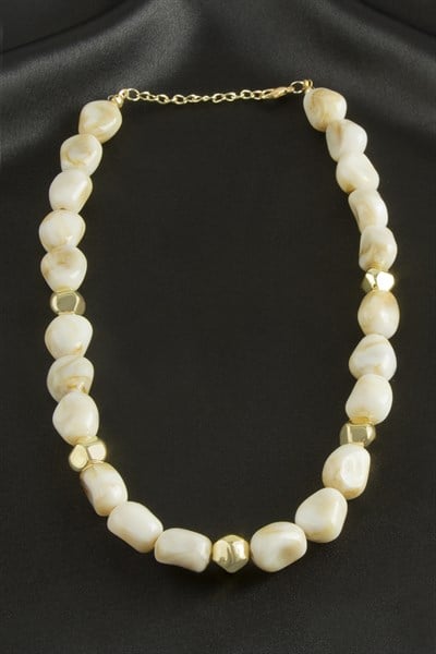 Zr Model Oval Plastik Kolye