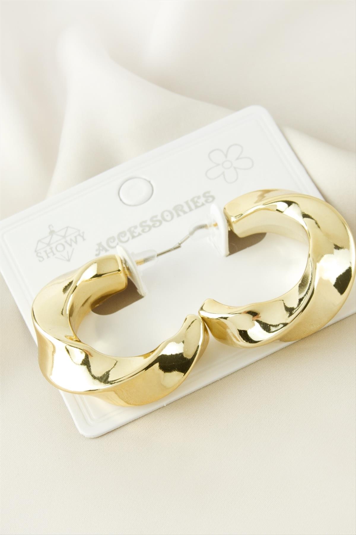 Burgulu Plastik Küpe