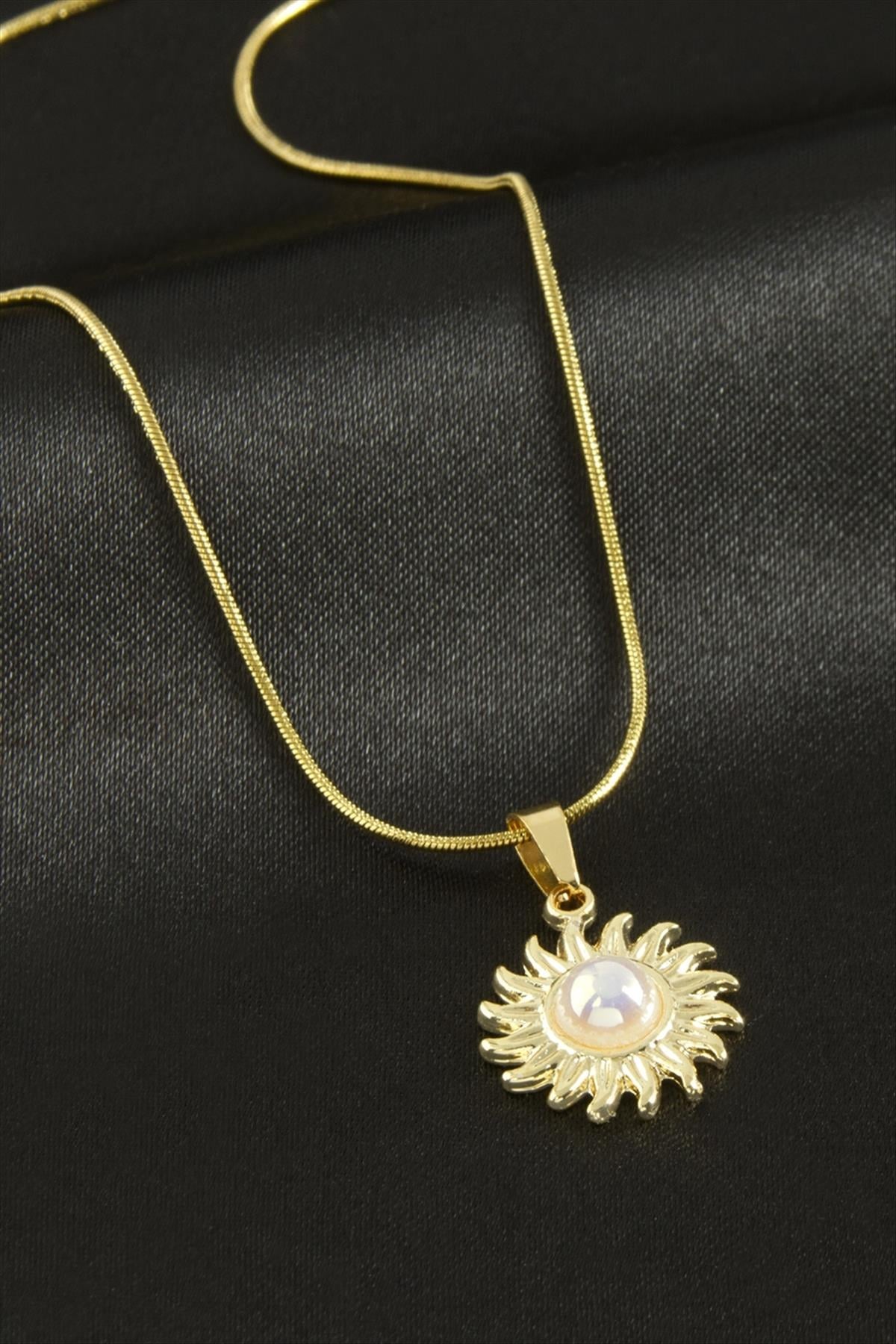 Çiçek İnci Çelik Kolye