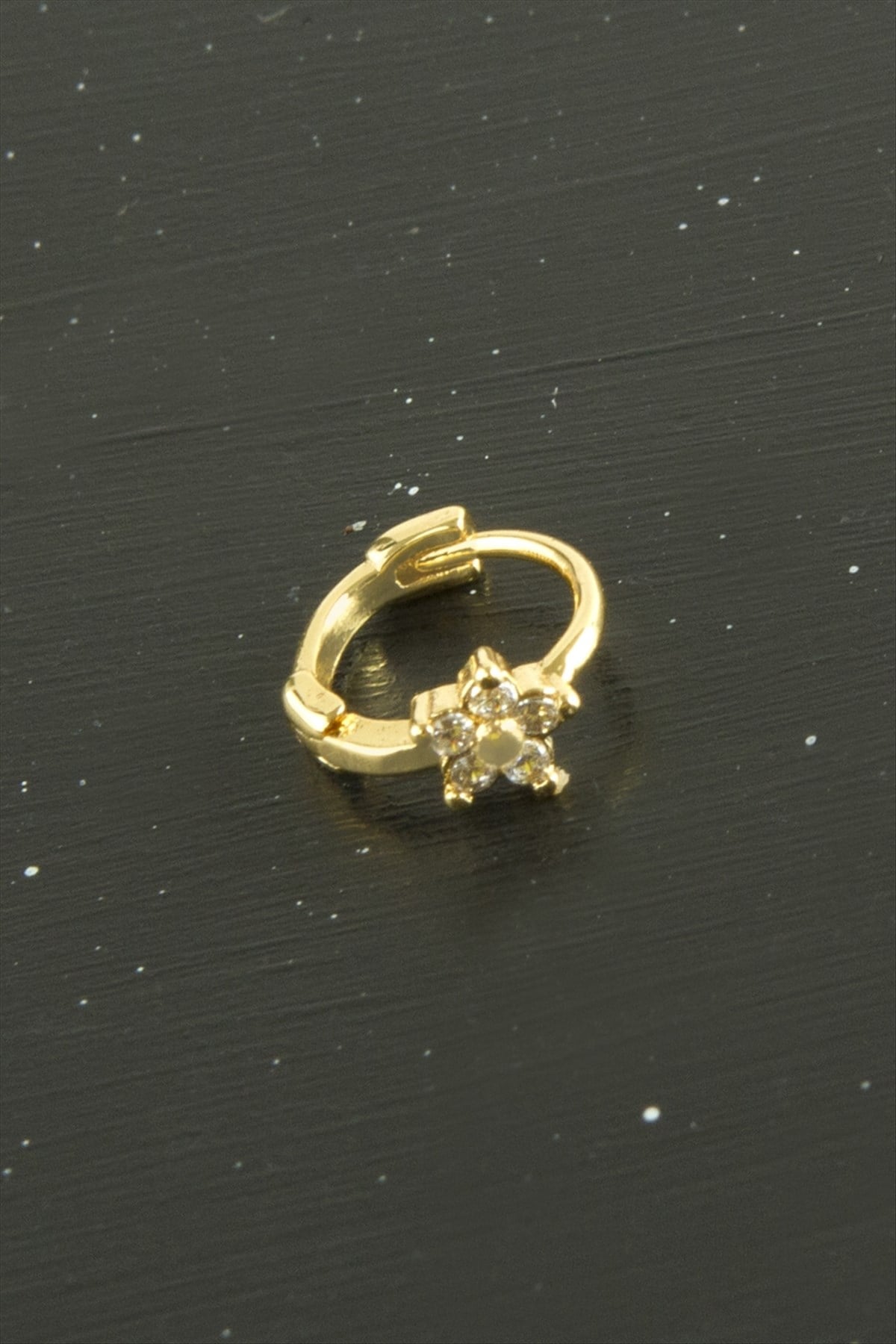 Çiçek Lüks Çelik Kulak Burun Piercing 1 Adet