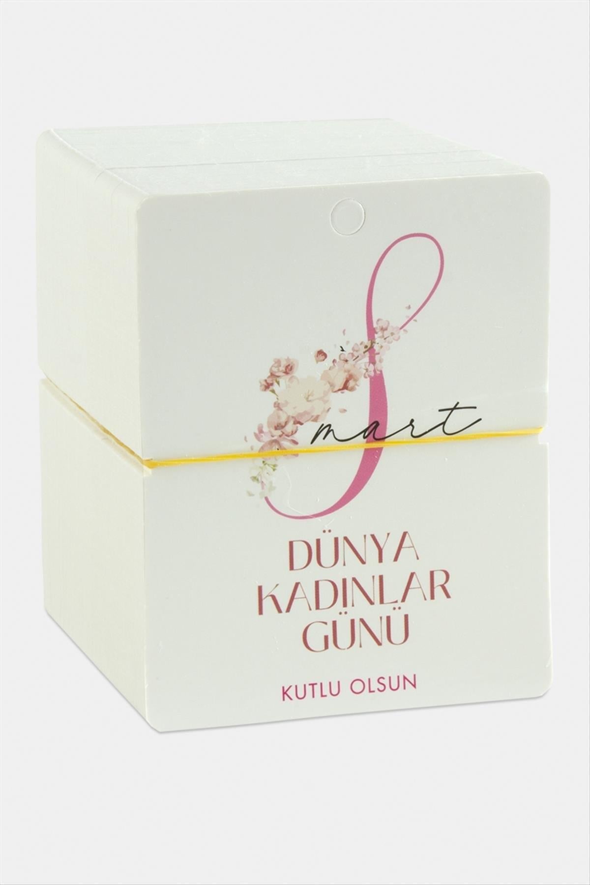 Dünya Kadınlar Günü Bileklik Kartı