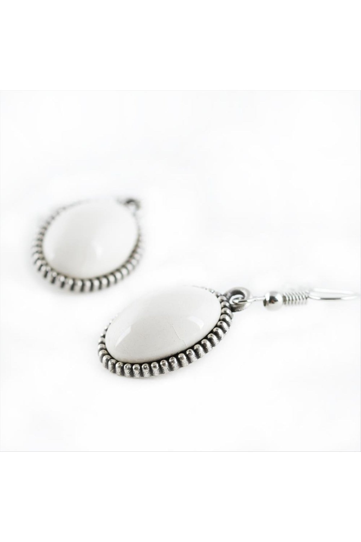 Gümüş Çini Küpe