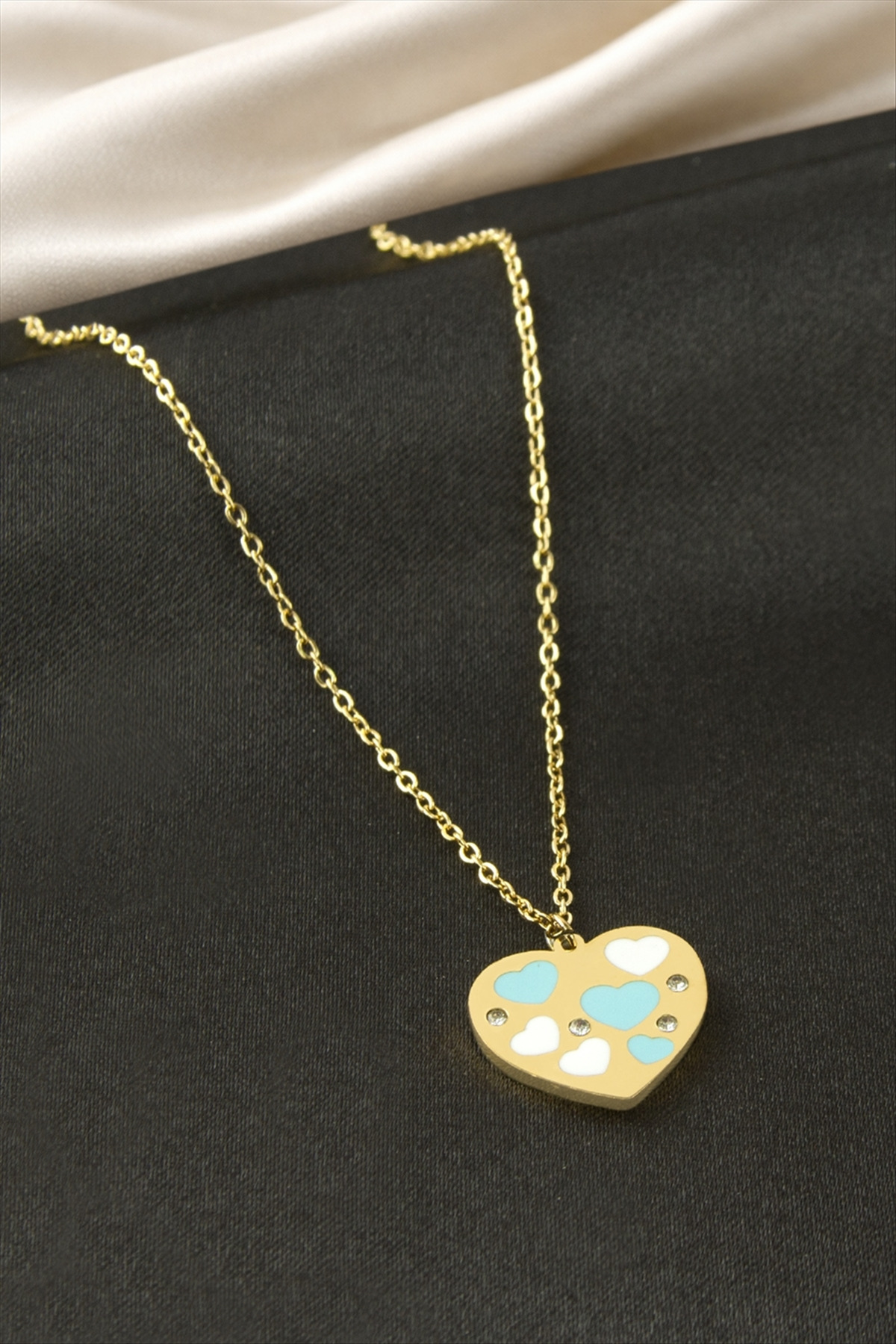 Kalp Mineli Çelik Kolye