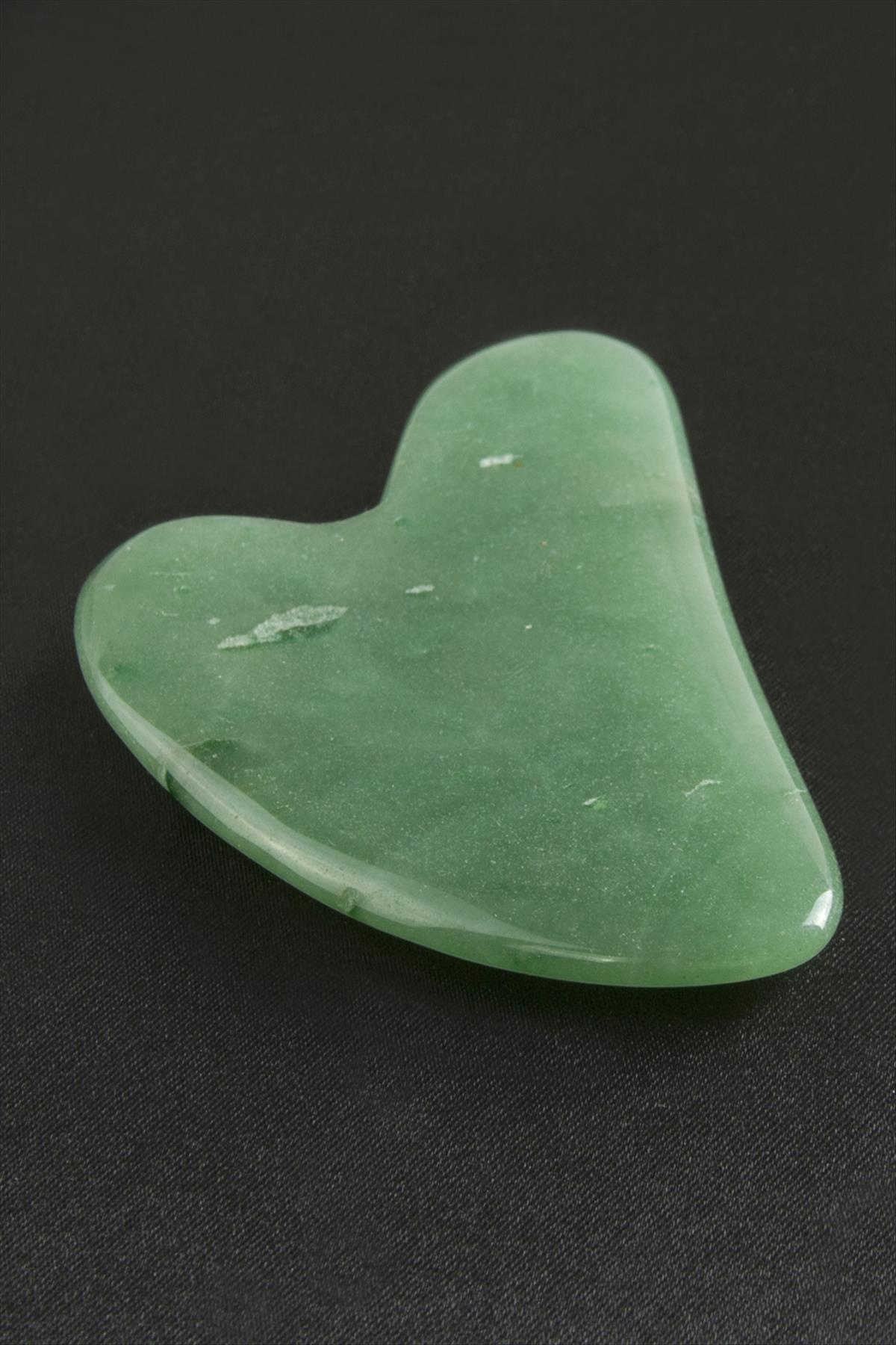 Yeşim Doğaltaş Kalp Yüz Masaj Aleti