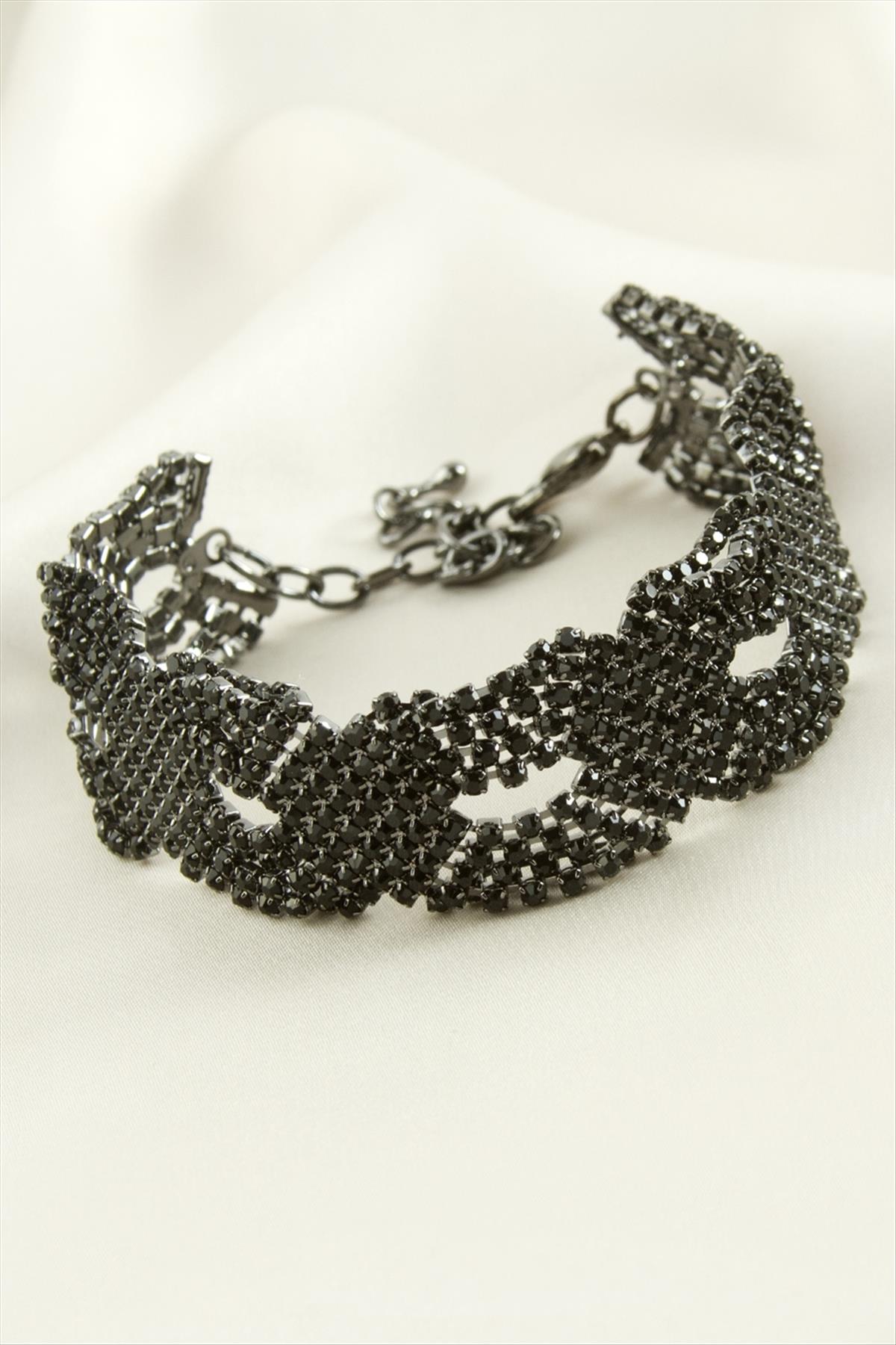 Örgülü Şerit Taşlı Lüks Suyolu Bileklik