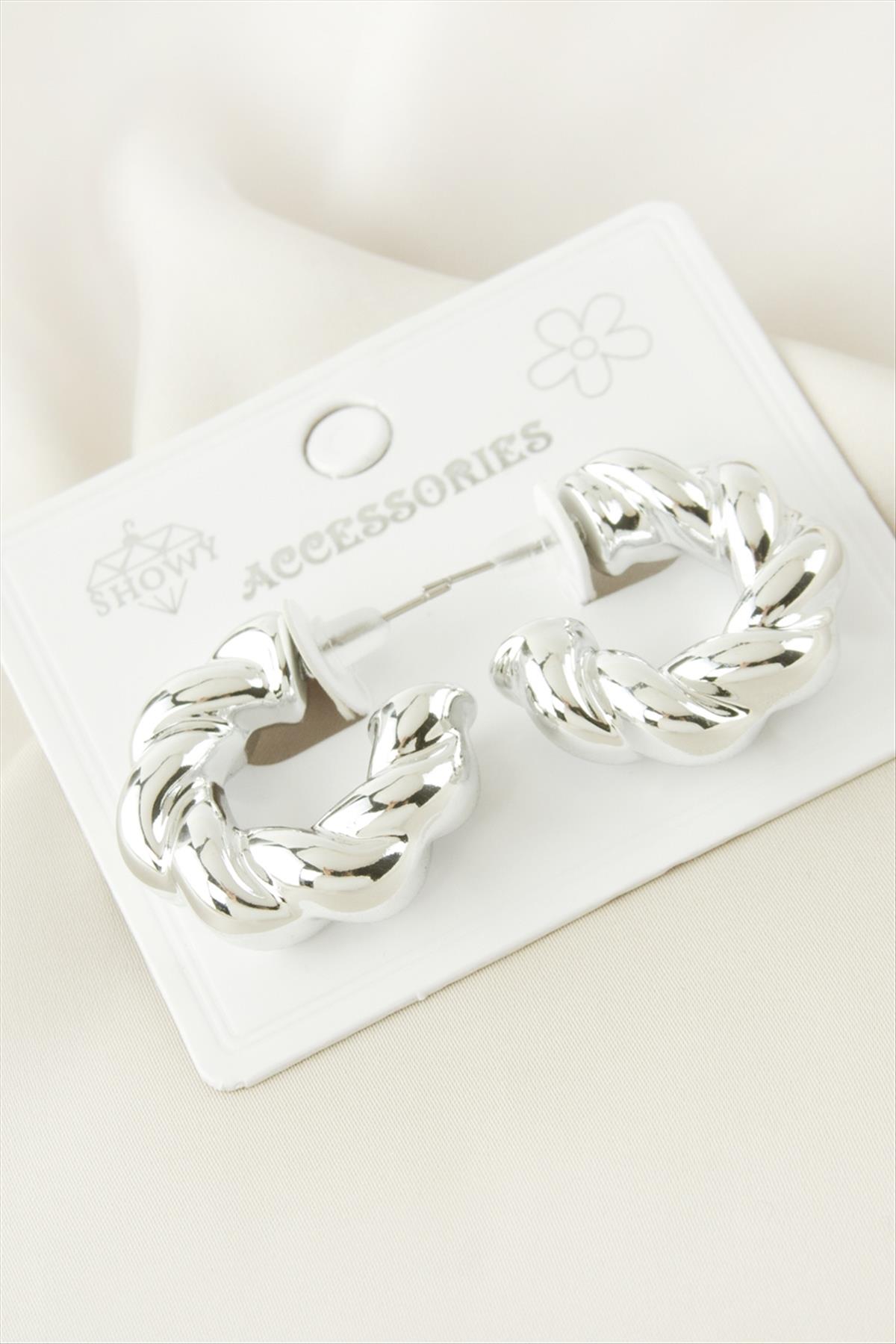 Burgulu Plastik Küpe