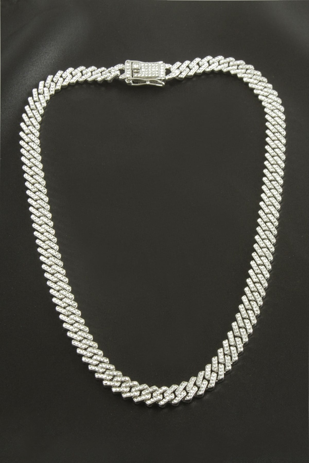Chain Zirkon Taşlı Lüks Çelik Kolye