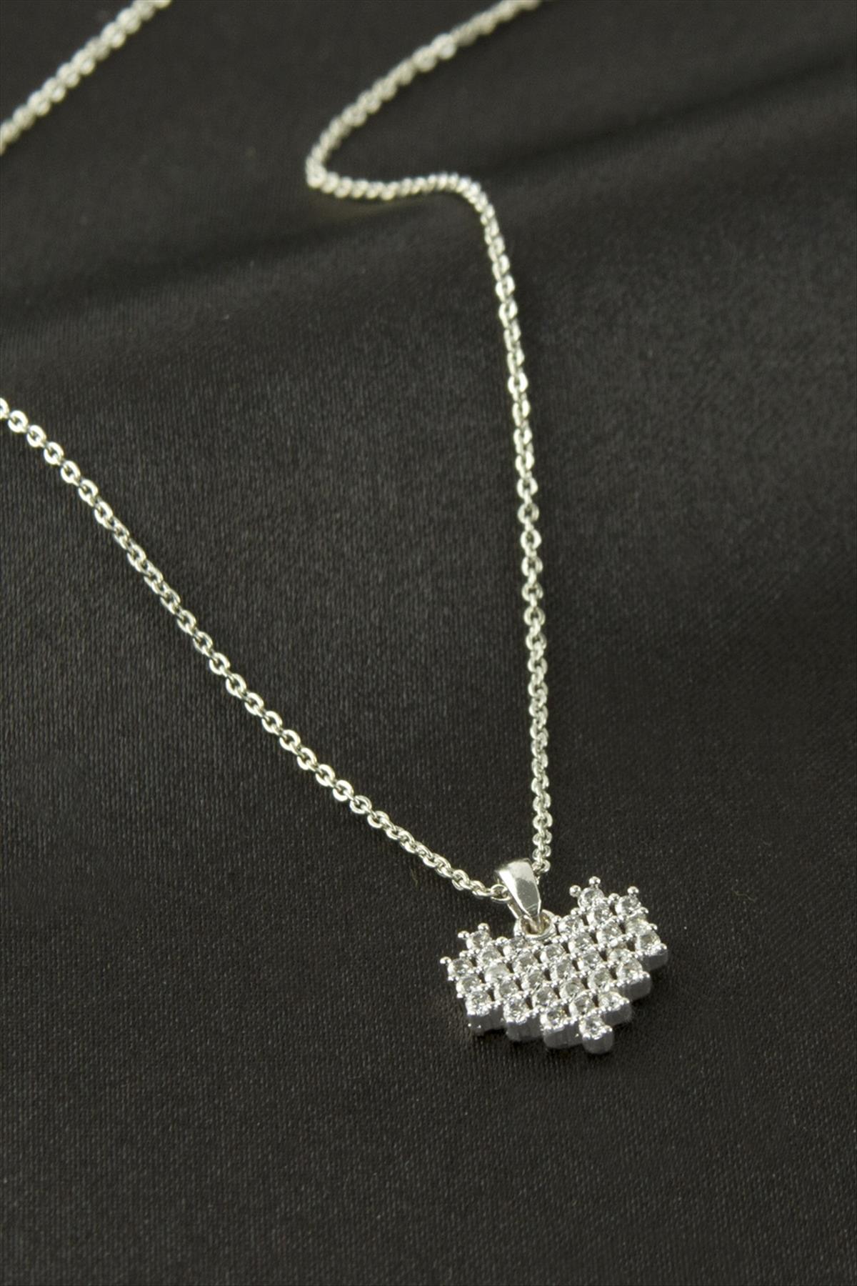 Kalp Zirkon Tek Taşlı Kolye