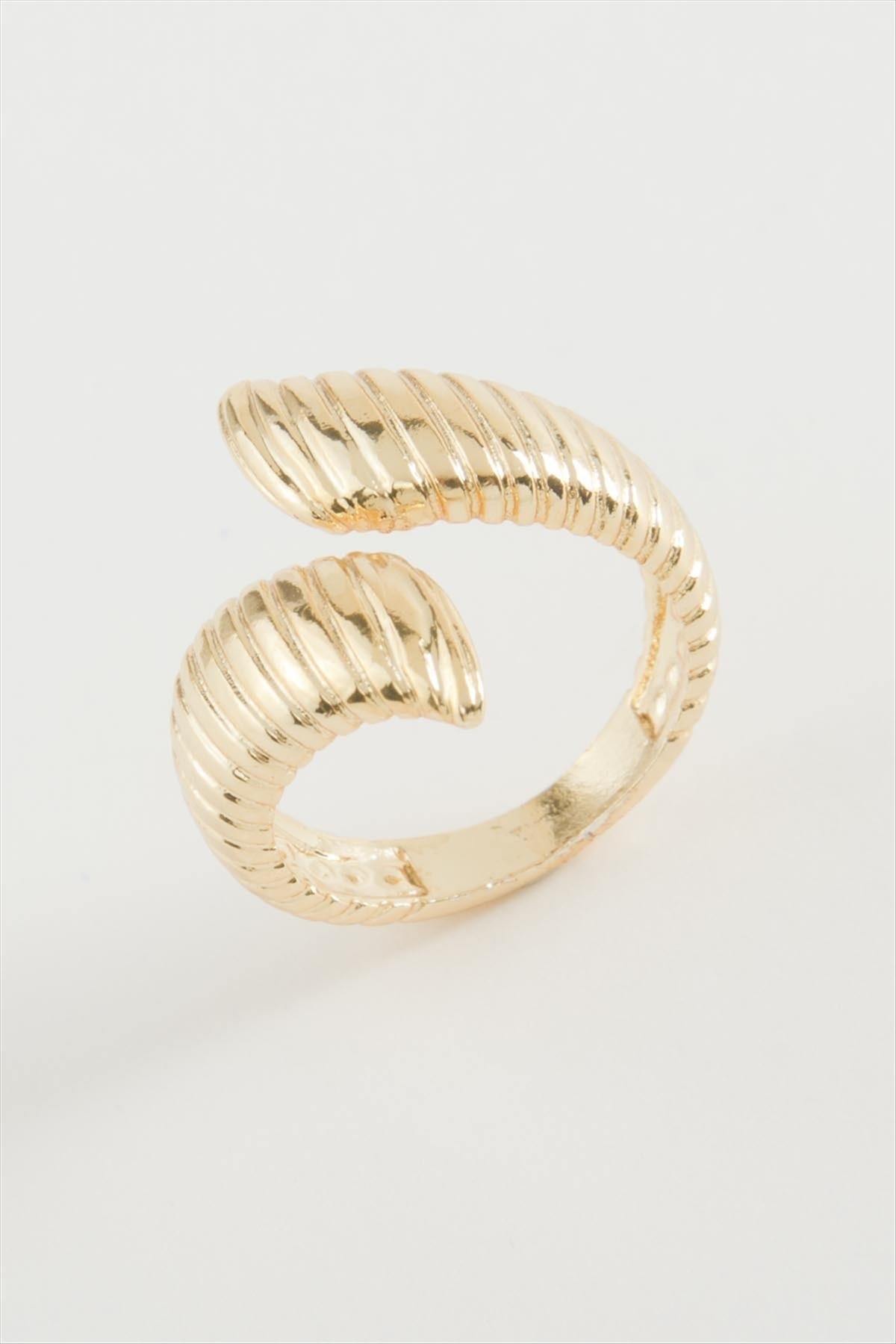 Oval Çizgili Metal Yüzük