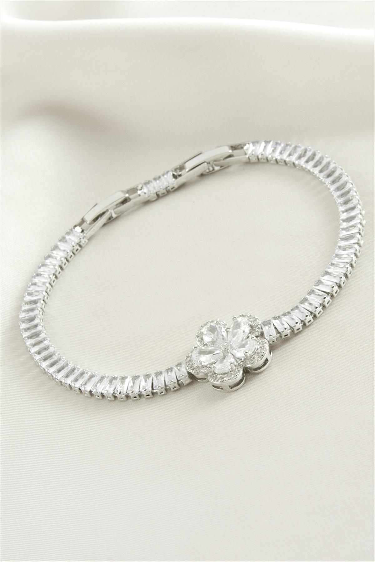 Papatya Baget Taşlı Lüks Çelik Bileklik