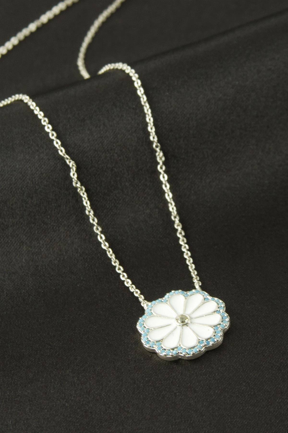 Papatya Mineli Zirkon Taşlı Kolye