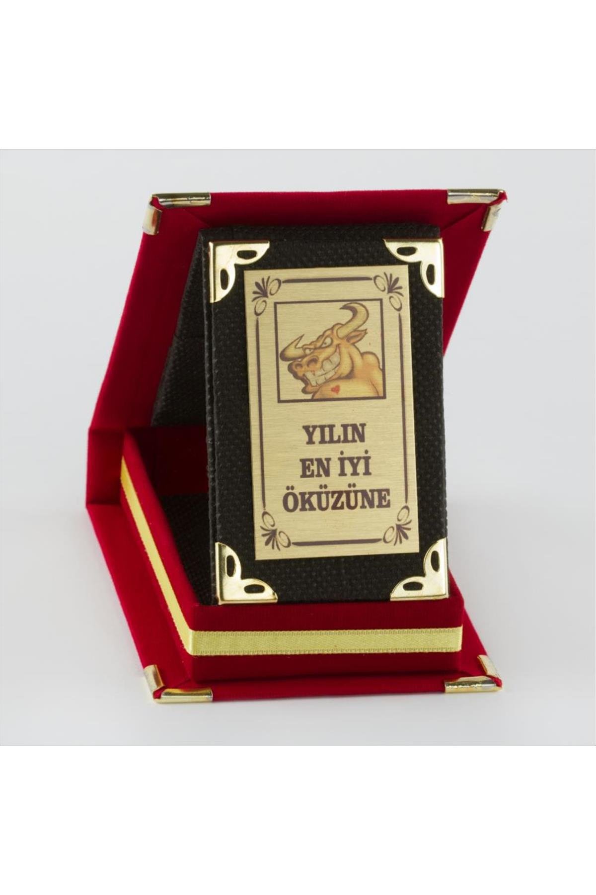 Yılın En İyi Öküzüne Plaketi