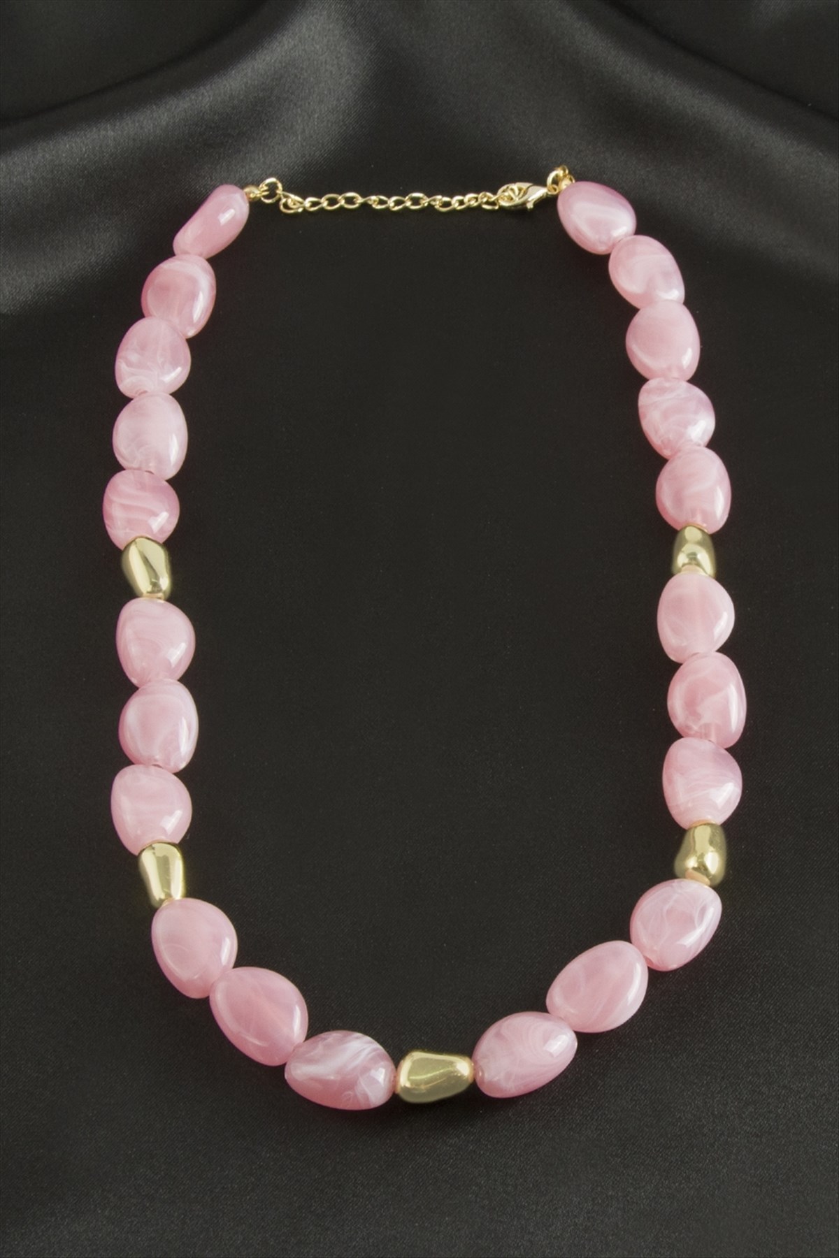 Zr Model Oval Plastik Kolye
