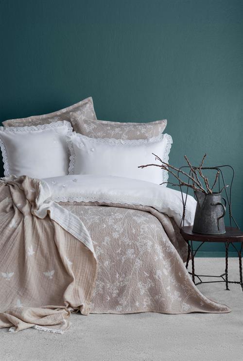 Apricitas Çift Kişilik Tımeless Prıme Set Albatros Bej - Yatak Ortusu Nevresım Battaniye Set