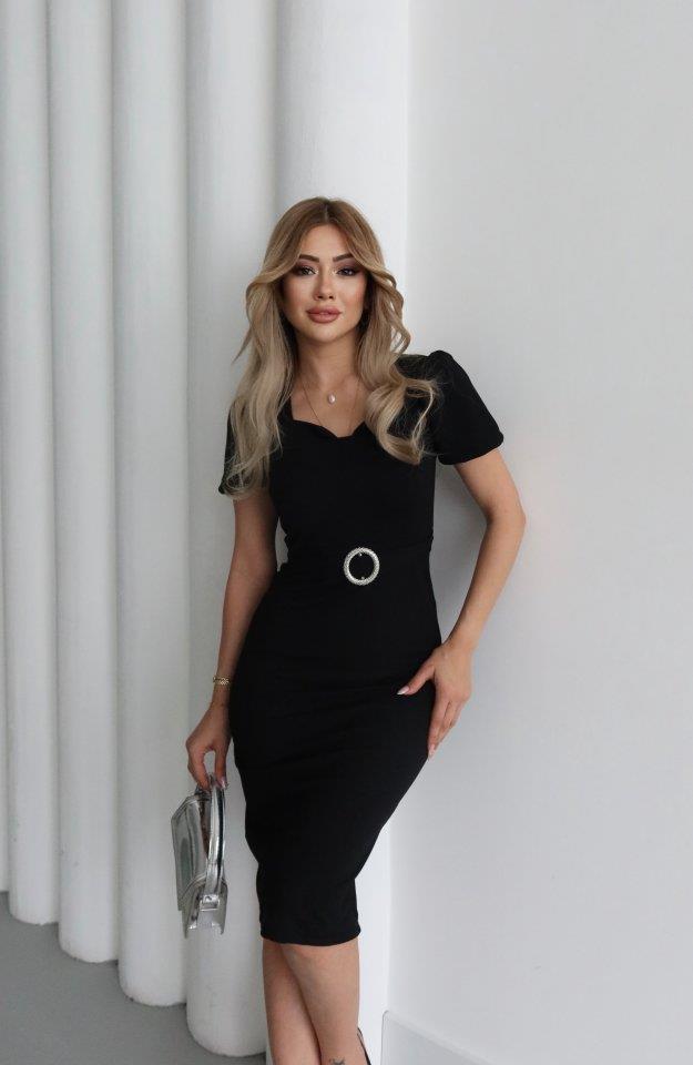 Kadın Kısa Kollu Yakası Açık önden Halka Detaylı Ithal Krep Elbise