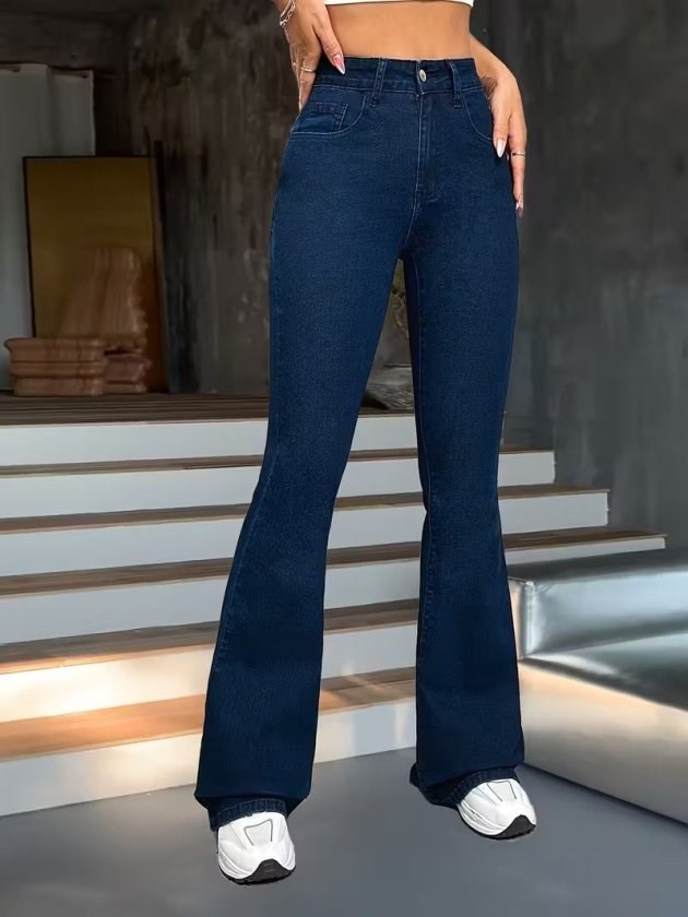 Kadın Yüksek Bel Paçaya Doğru Geniş Kot Pantolon