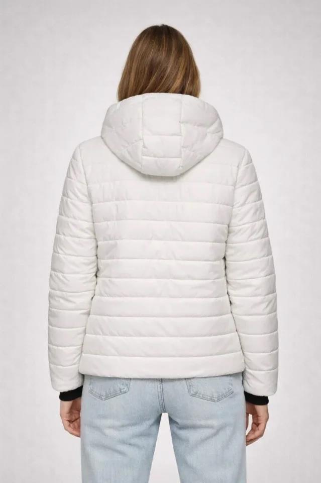 Şişme Kapüşonlu Fermuarlı Mont Su Itici Kapitone Astarlı Kumaş Cepli Kışlık Rahat Kalıp - Krem