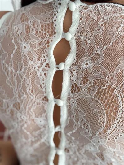 Dantel Detaylı Derin Dekolte Body Şık Kolsuz Yazlık Bodysuit - Beyaz