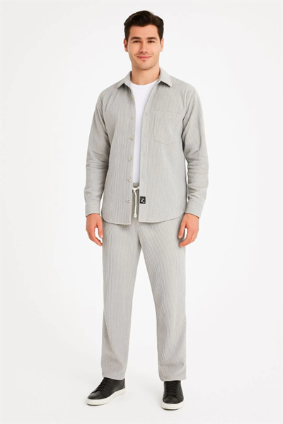 Erkek Kadife Oversize Takım – Gömlek Ve Pantolon İkili Set Füme Corduroy Şıklığı, Rahat Ve Zarif Duruş Yumuşak Dokulu Kadife Kumaş, Düğmeli Gömlek Üst Ve Lastikli Pantolon Alt Parça Ile Gün Boyu Konfor- Gri