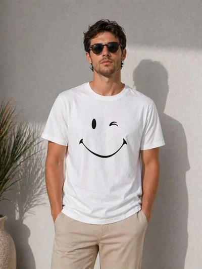 Erkek Minimal Gülümseyen Yüz Baskılı Tişört Kısa Kol Yazlık T-Shirt - Beyaz