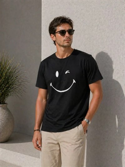 Erkek Minimal Gülümseyen Yüz Baskılı Tişört Kısa Kol Yazlık T-Shirt - Siyah
