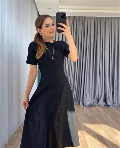 Kadın Kısa Kollu Bisiklet Yaka Maksi Boy Ithal Krep Elbise