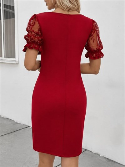 Kadın Kısa Kollu Dantelli V Yakalı Yanlardan Büzgülü çapraz Detaylı Janjan Krep Elbise