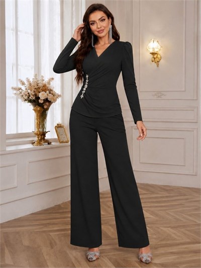Kadın Uzun Kollu Kruvaze Yakalı Yan Tarafı Taşlı Ithal Krep Bluz Ve Pantolon Ikili Takım