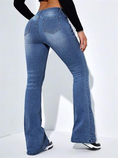 Kadın Yüksek Bel Cepli İspanyol Paçalı Kot Jeans Pantolon