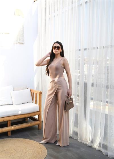 Keten Önü Çapraz Parçali Lasti̇kli̇ Ve Bağcikli Geni̇ş Paça Pantolon